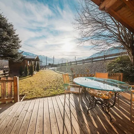 度假居 In Near Lifts *